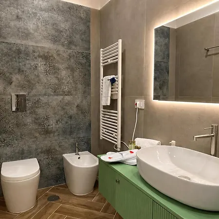 Esperia Vesuvian 4*